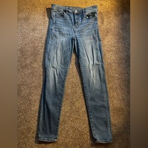 Light wash American eagle high rise jegging size 10